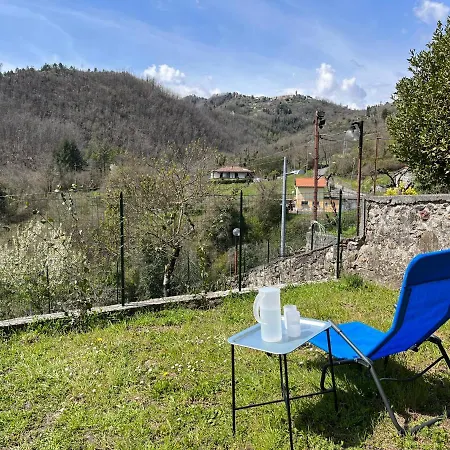 Apartmán Between The 5 Terre And The Val Di Vara, A Small House In The Village