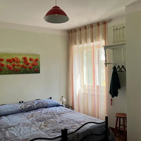 Between The 5 Terre And The Val Di Vara, A Small House In The Village