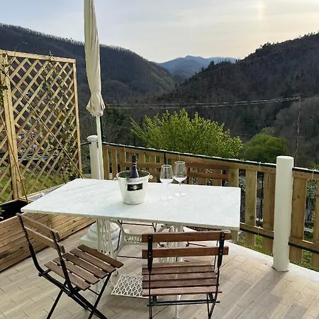 Apartmán Between The 5 Terre And The Val Di Vara, A Small House In The Village Carrodano Inferiore
