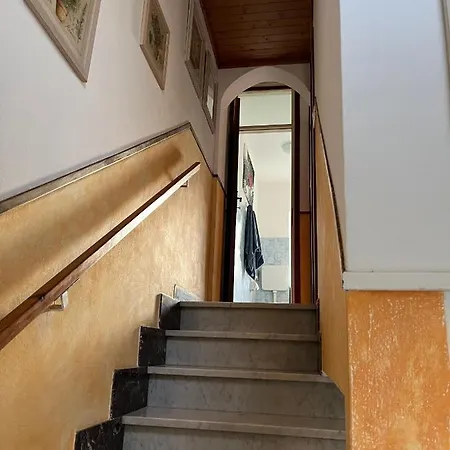 Between The 5 Terre And The Val Di Vara, A Small House In The Village